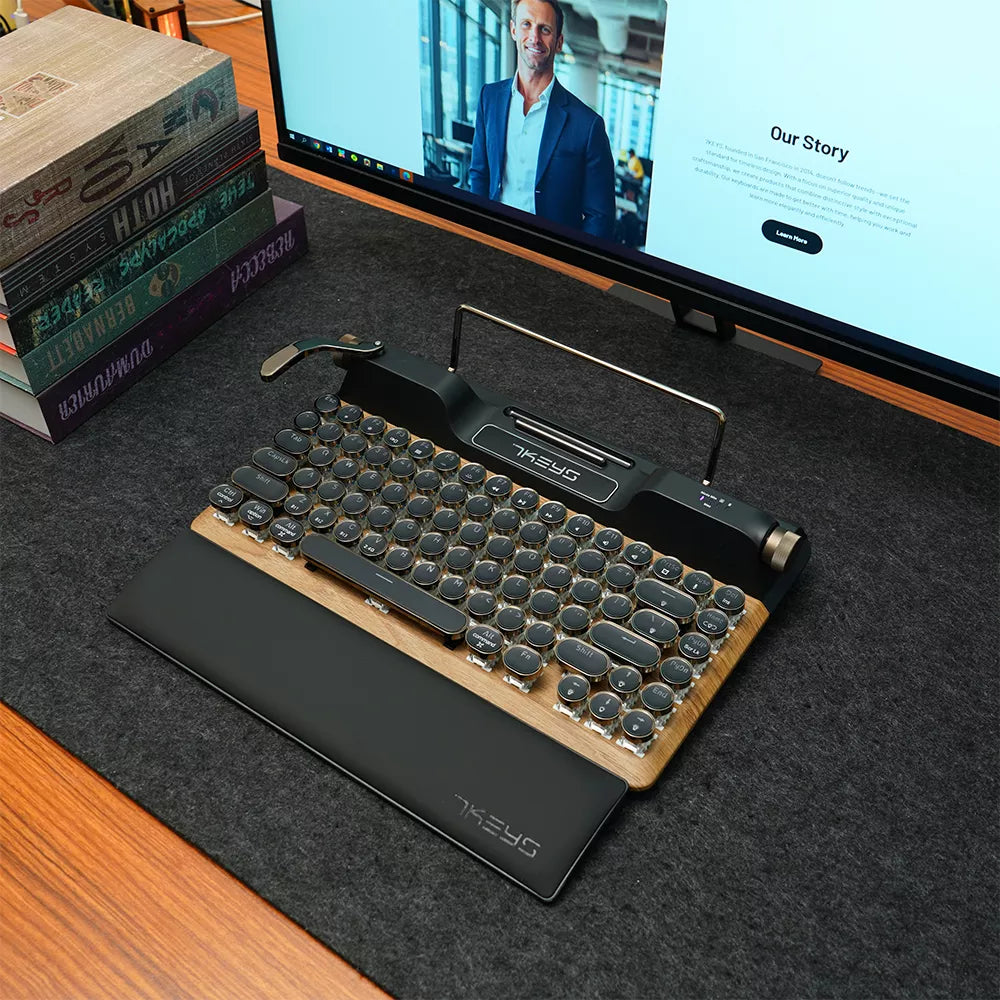 TW1868 Retro Typewriter Keyboard