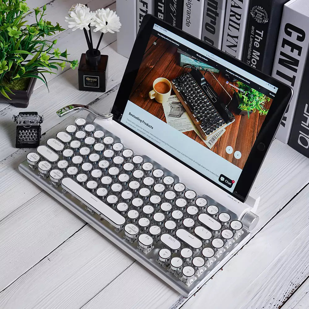 TW1867 Retro typewriter keyboard white
